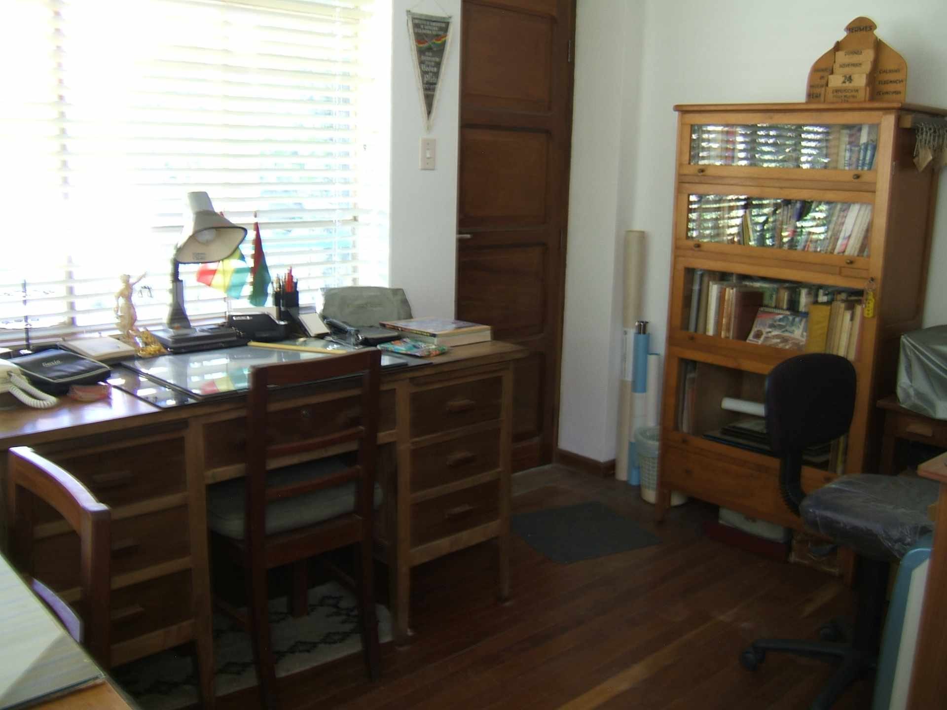 Casa en VentaLa Florida cerca a La Salle y SAS 7 dormitorios 7 baños 6 parqueos Foto 8