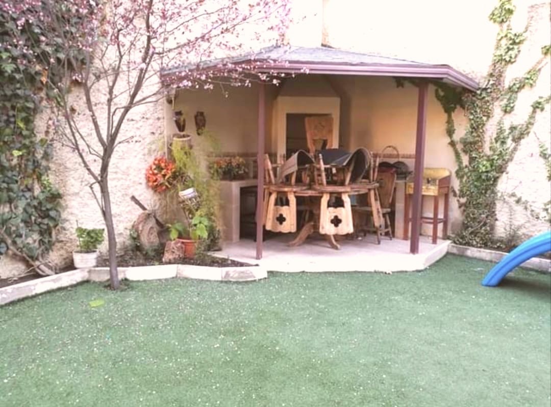 Casa en Cota Cota en La Paz 3 dormitorios 4 baños 2 parqueos Foto 1