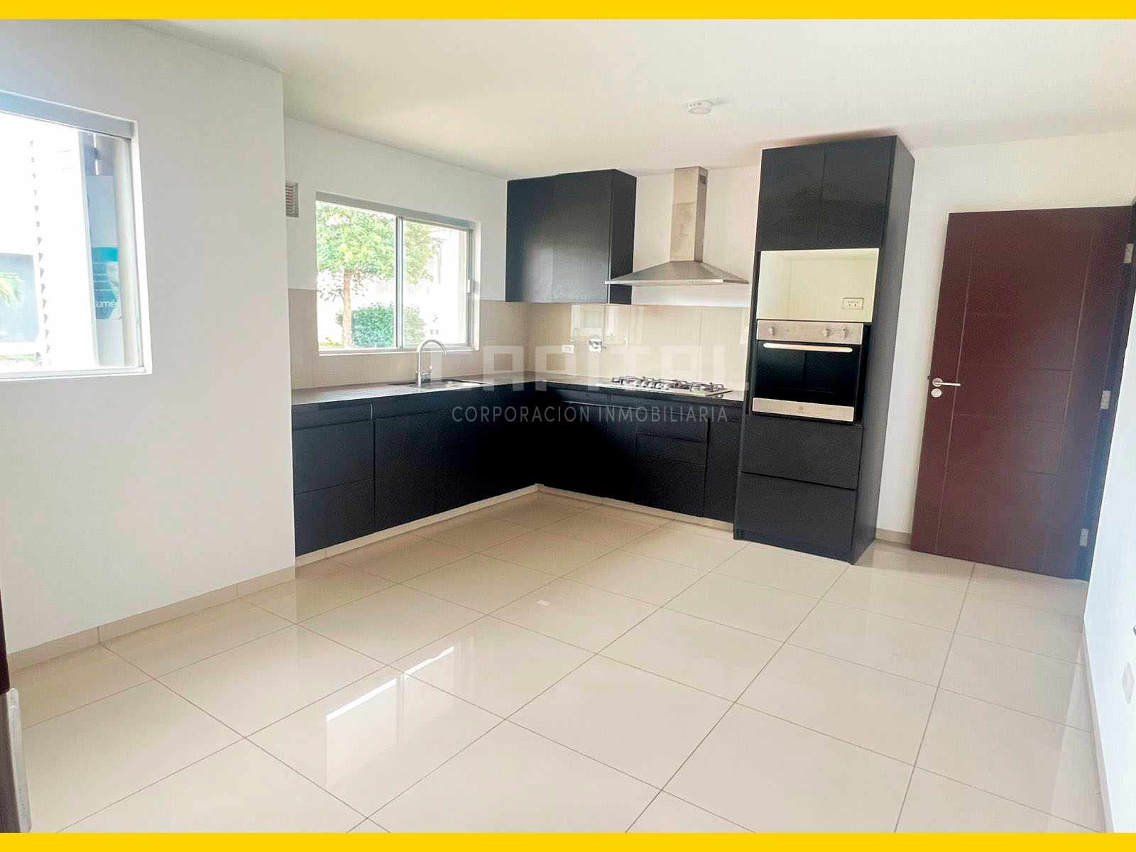 Casa en AlquilerCASA EN ALQUILER CON O SIN MUEBLES EN CONDOMINIO AL NORTE 3 dormitorios 2 baños 2 parqueos Foto 14