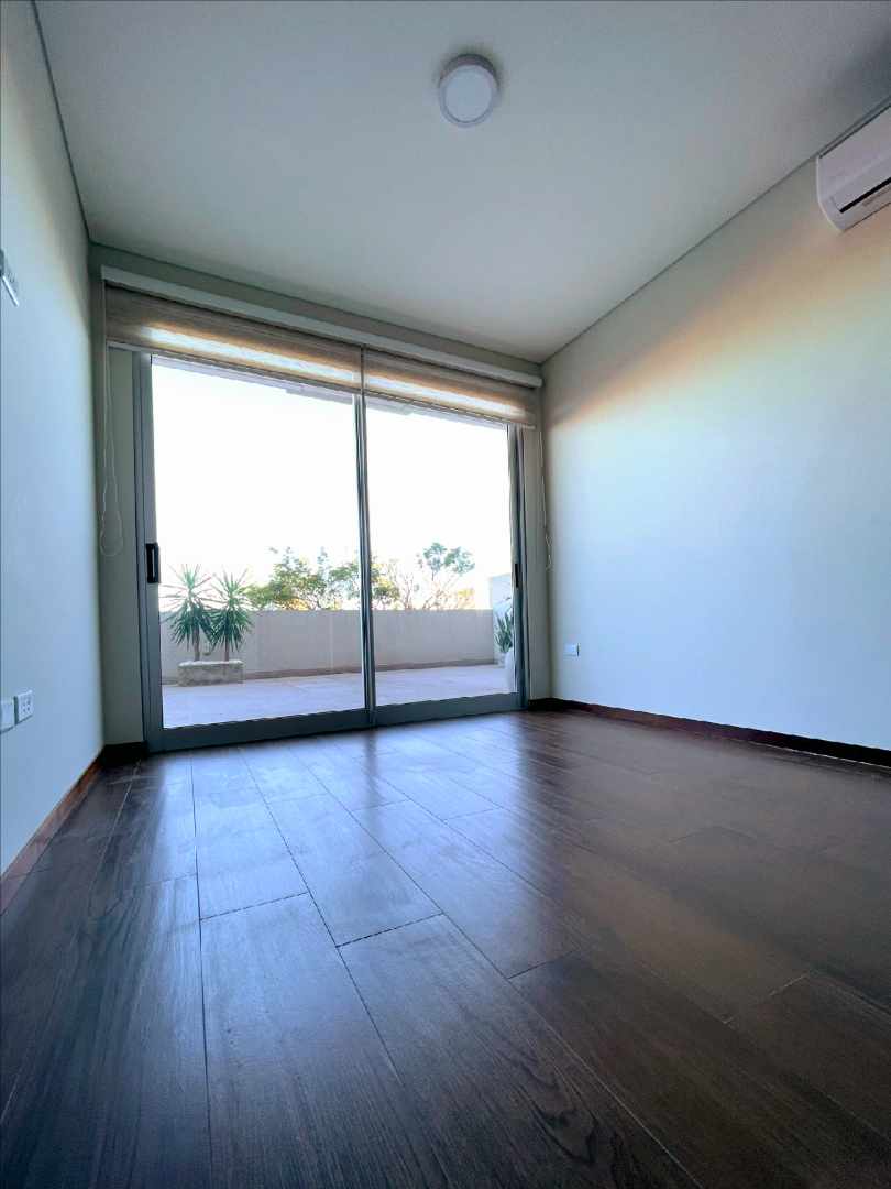 Departamento en Entre 2do y 3er anillo Norte en Santa Cruz de la Sierra 2 dormitorios 2 baños 1 parqueos Foto 19