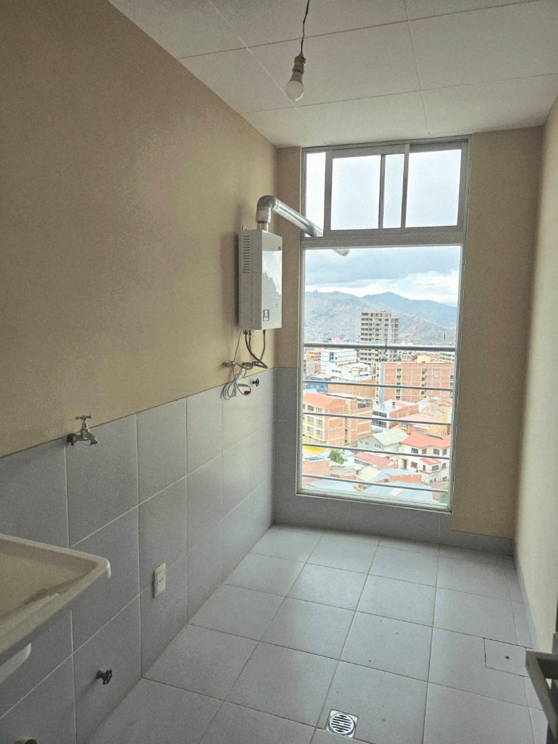 En Alquiler a Bs 4,700 Foto 11