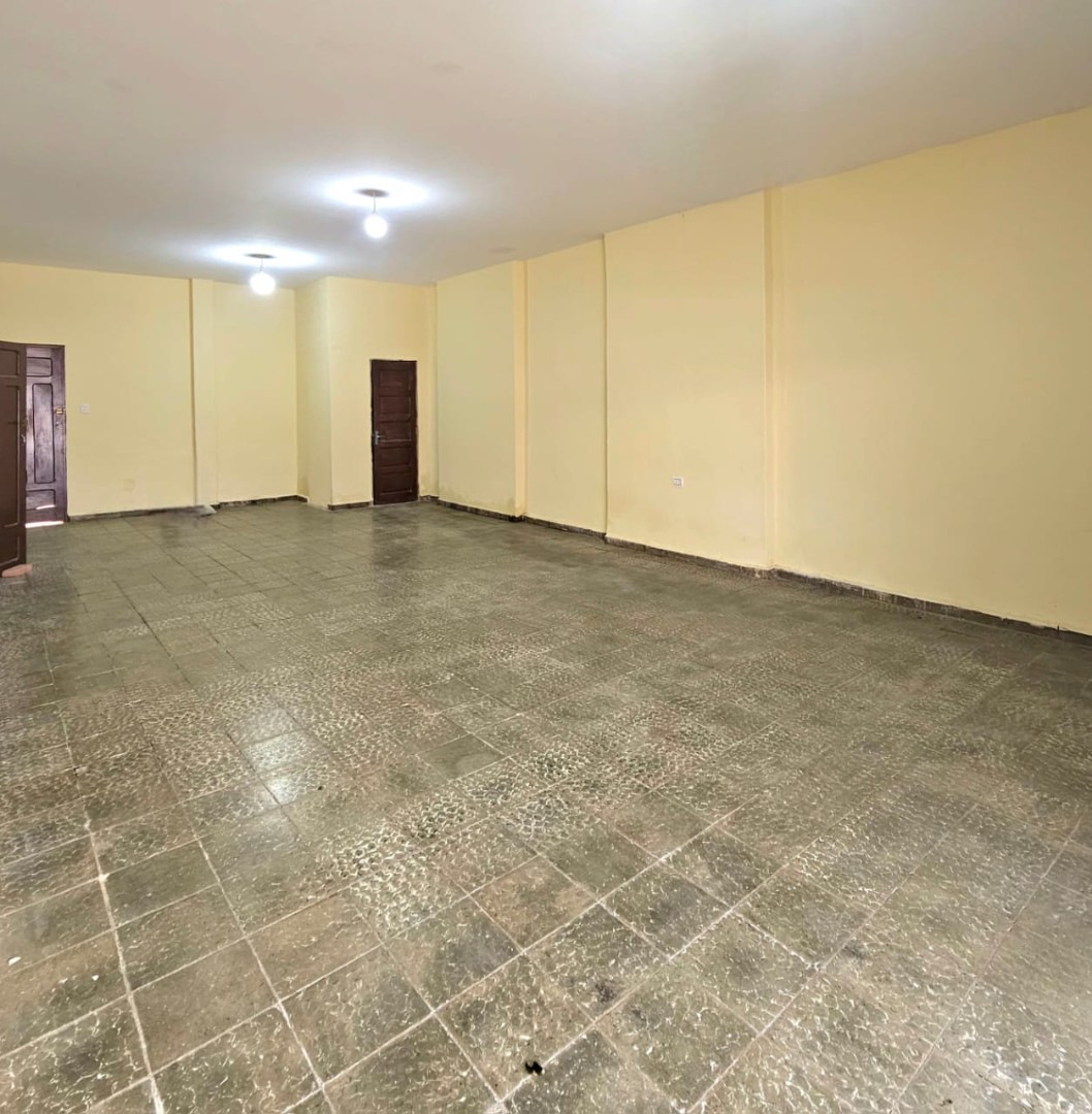 Departamento en AlquilerAv. Paragua 2do anillo  3 dormitorios 2 baños 4 parqueos Foto 8
