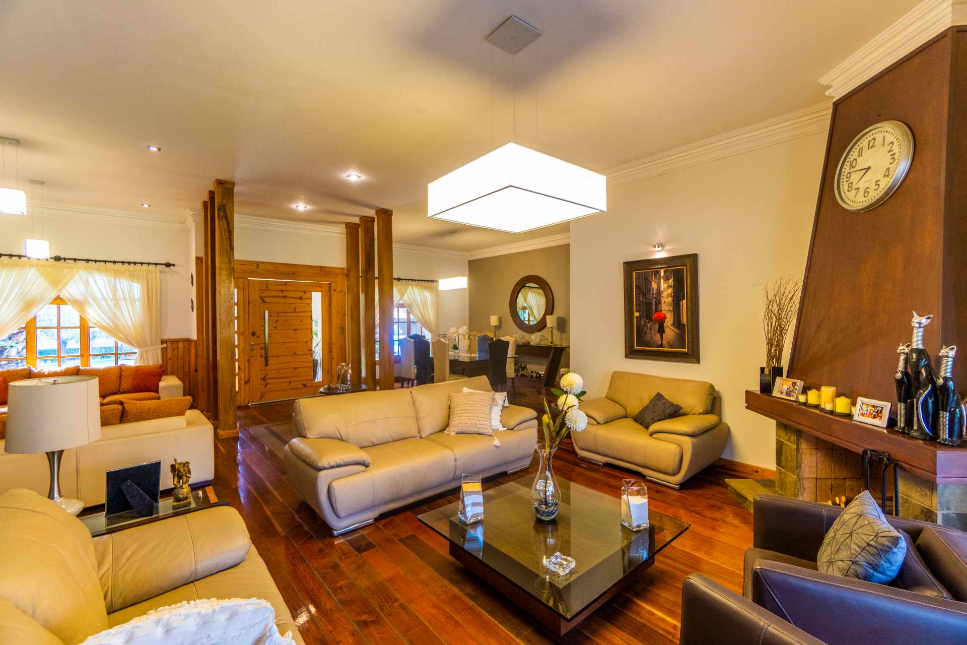 Casa en VentaFABULOSA PROPIEDAD E VENTA ZOBRE CALLE CARACOL ZONA TROJES Foto 27