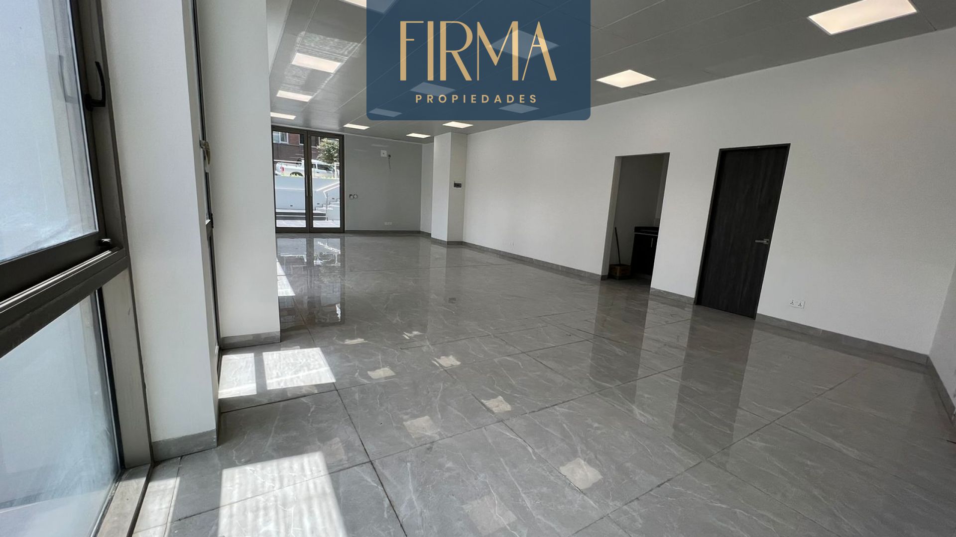 Local comercial en Calacoto en La Paz  1 baños  Foto 1