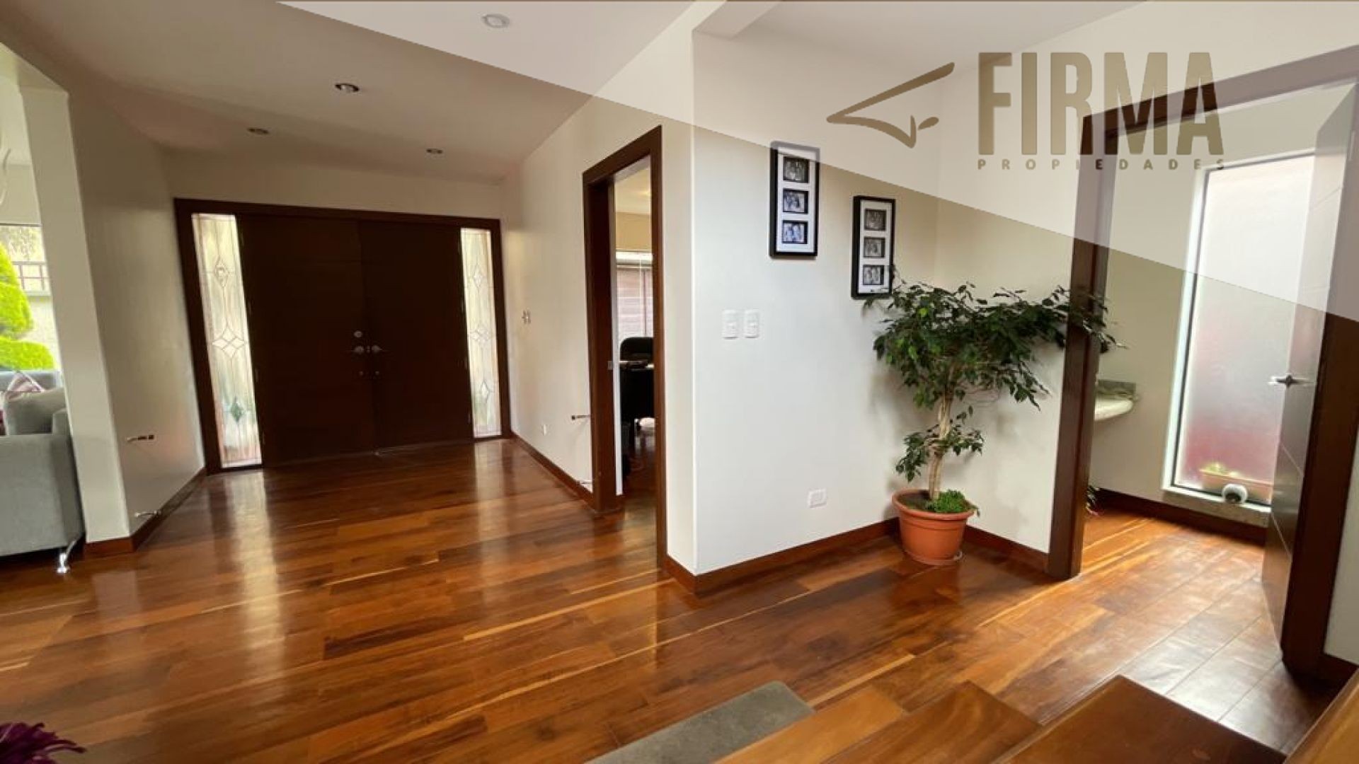 Casa en Koani en La Paz 3 dormitorios 4 baños 2 parqueos Foto 12