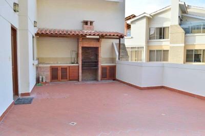 Departamento en Achumani en La Paz 4 dormitorios 4 baños 1 parqueos Foto 8