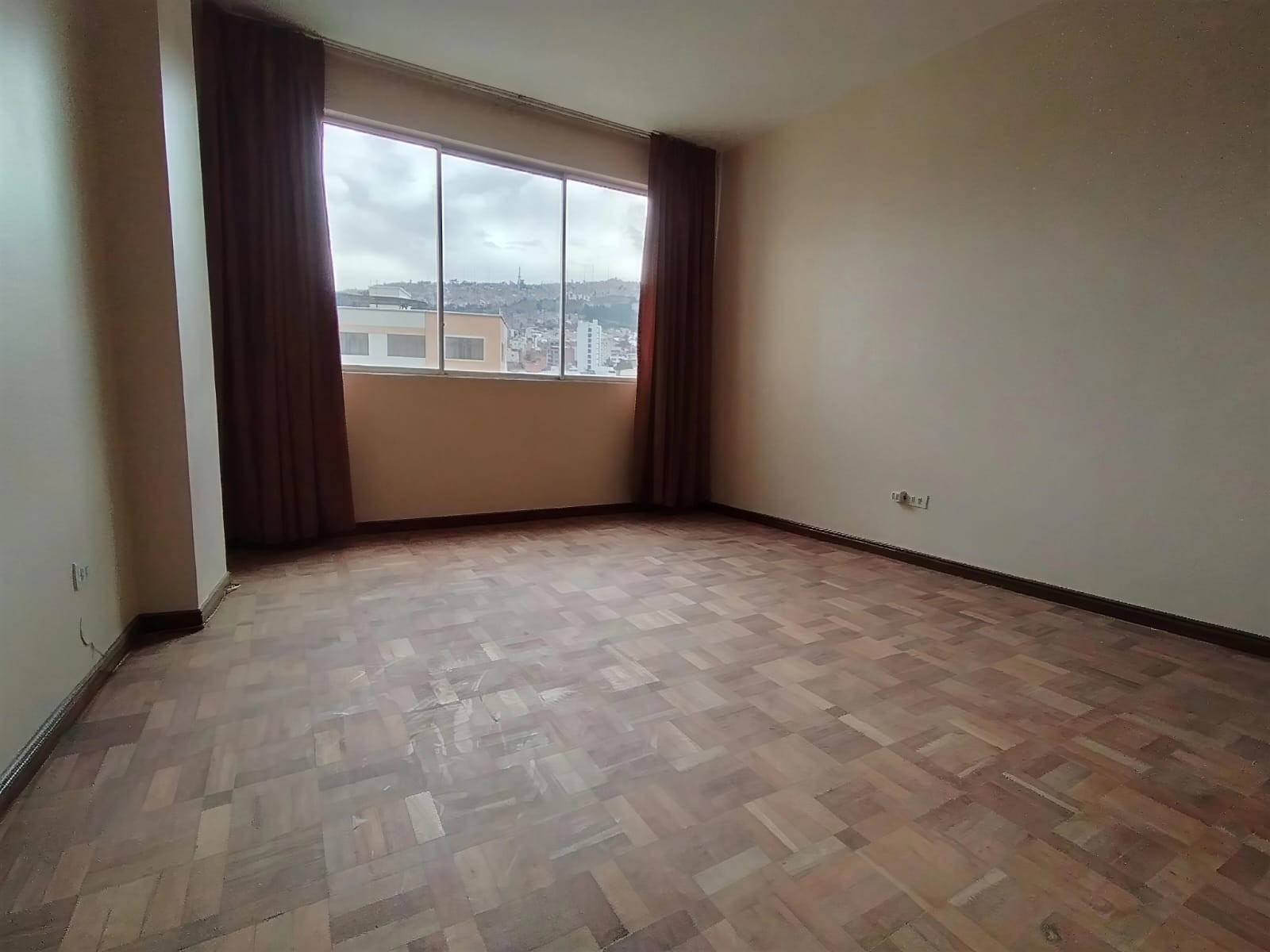 Departamento en VentaAvenida Sanchez Lima No 2054 , edificio Orion Zona de Sopocachi 3 dormitorios 3 baños 1 parqueos Foto 18