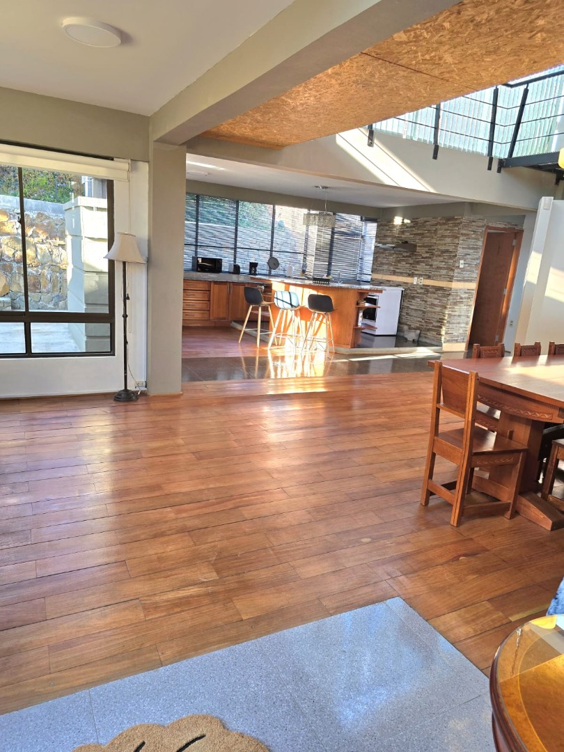 Casa en Achumani en La Paz 2 dormitorios 5 baños 2 parqueos Foto 37