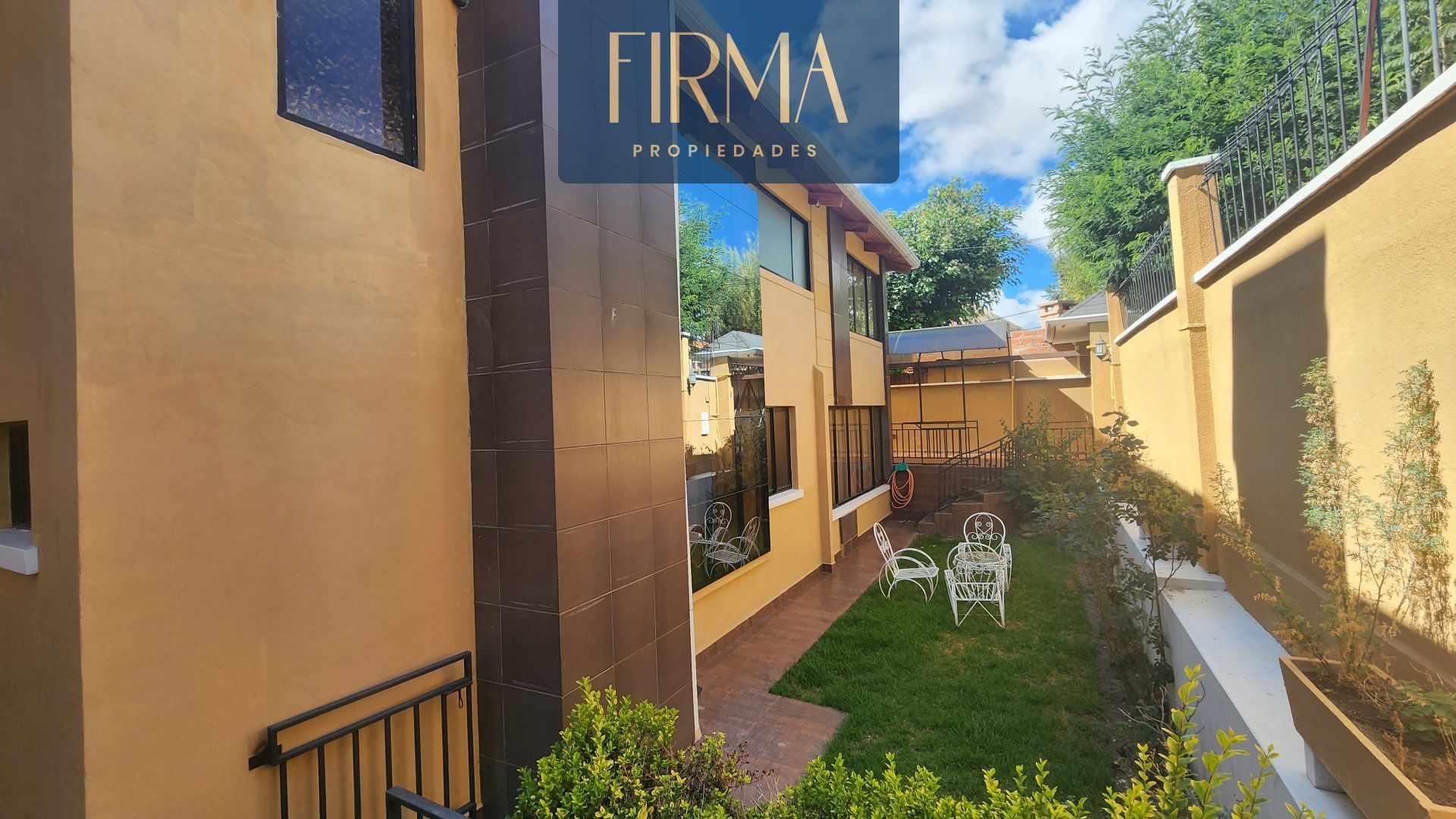 Casa CASA EN VENTA, MALLASILLA FRENTE A PLAZA Foto 22