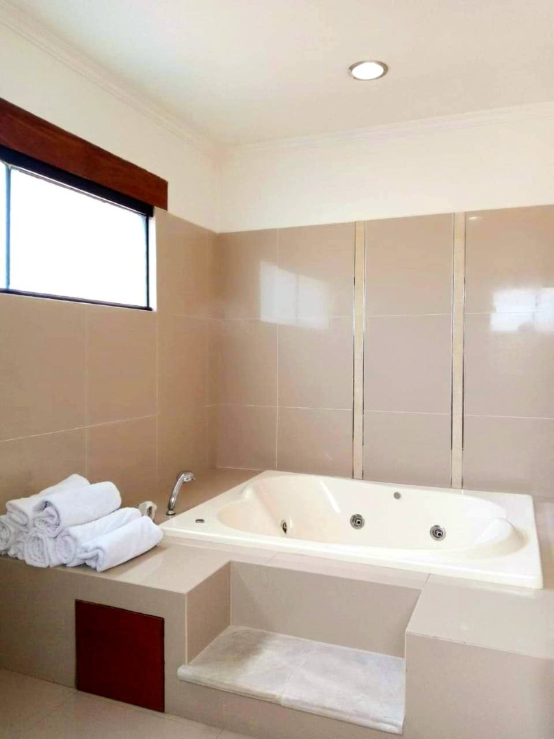 Casa en AlquilerAv  pirai 4to anillo 
Bellísima CASA AMOBLADA  de 4 DORMITORIOS  4 dormitorios 6 baños 2 parqueos Foto 21