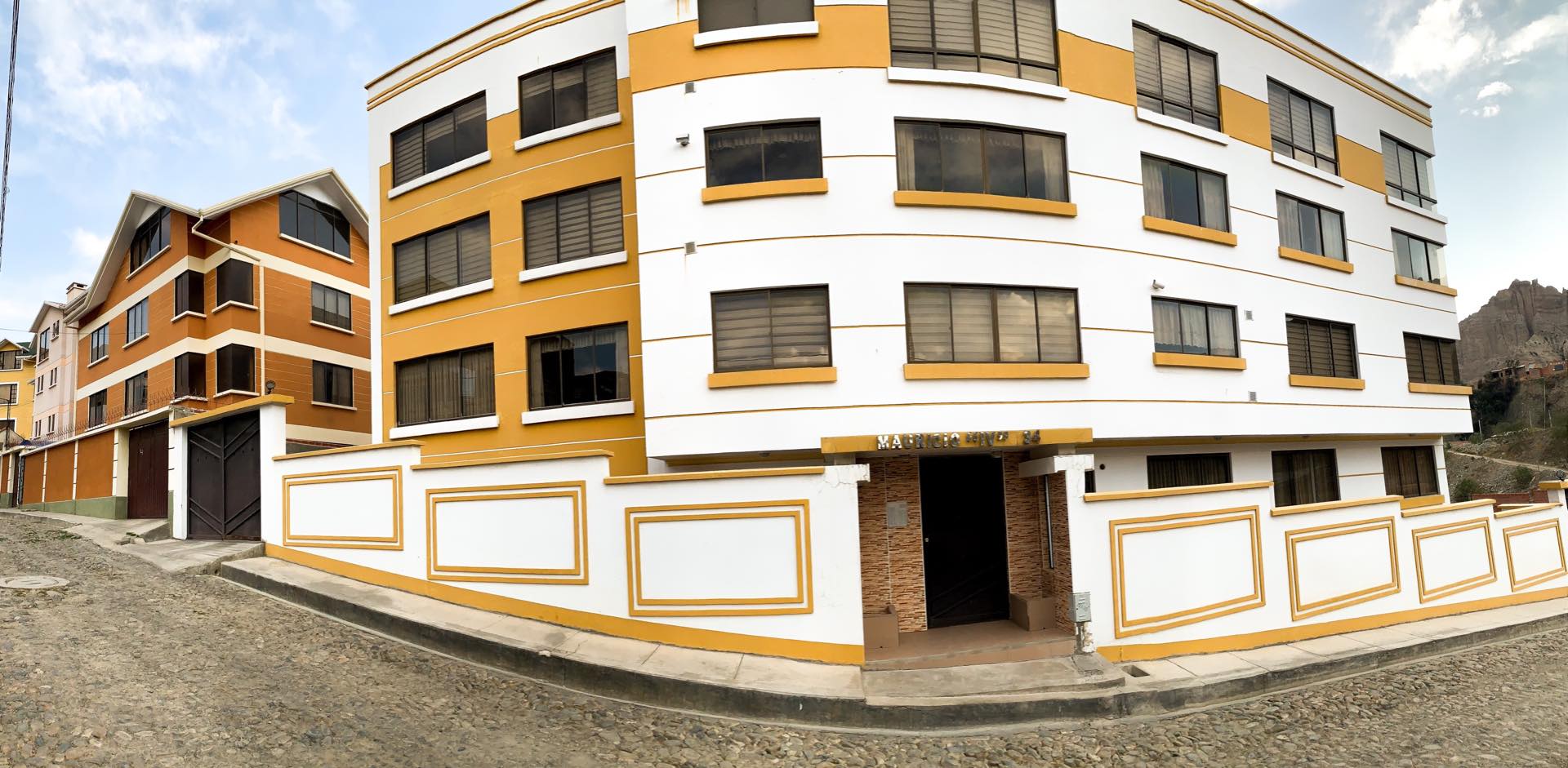 Departamento en Irpavi en La Paz 2 dormitorios 1 baños  Foto 1