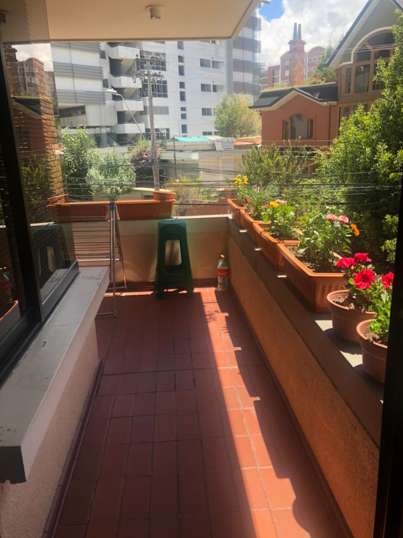 Departamento en Calacoto en La Paz 3 dormitorios 4 baños 1 parqueos Foto 16