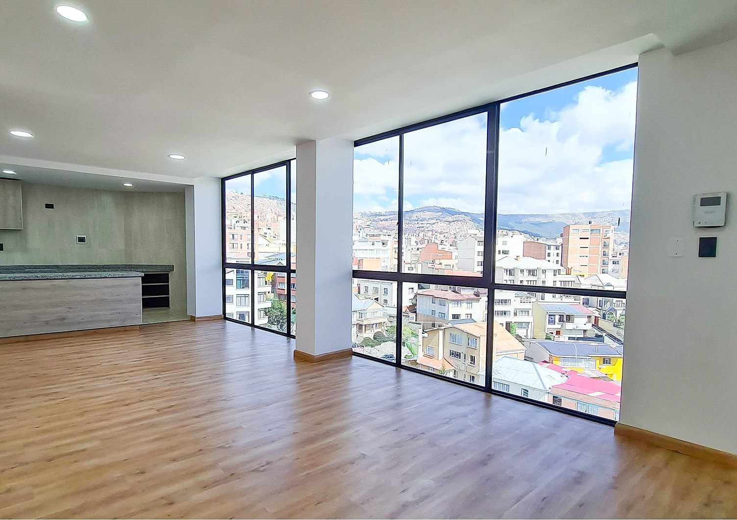 Departamento en Venta<b>DEPARTAMENTO EN VENTA A ESTRENAR DE 3 DORMITORIOS EN ZONA CRISTO REY - SOPOCACHI</b> 3 dormitorios 3 baños 1 parqueos Foto 3