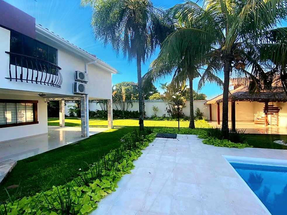 Casa en AlquilerLas Palmas
Zona Residencial 4 dormitorios 5 baños 3 parqueos Foto 7