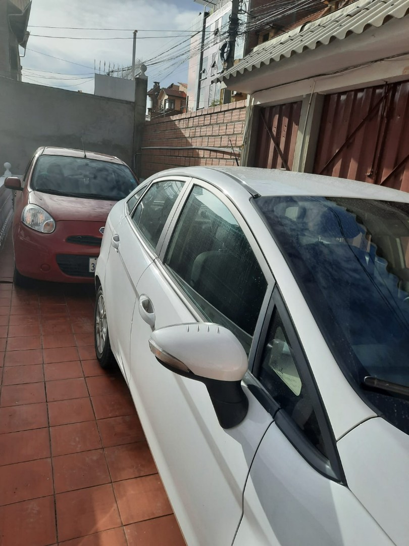 Casa en Cota Cota en La Paz 5 dormitorios 6 baños 2 parqueos Foto 17