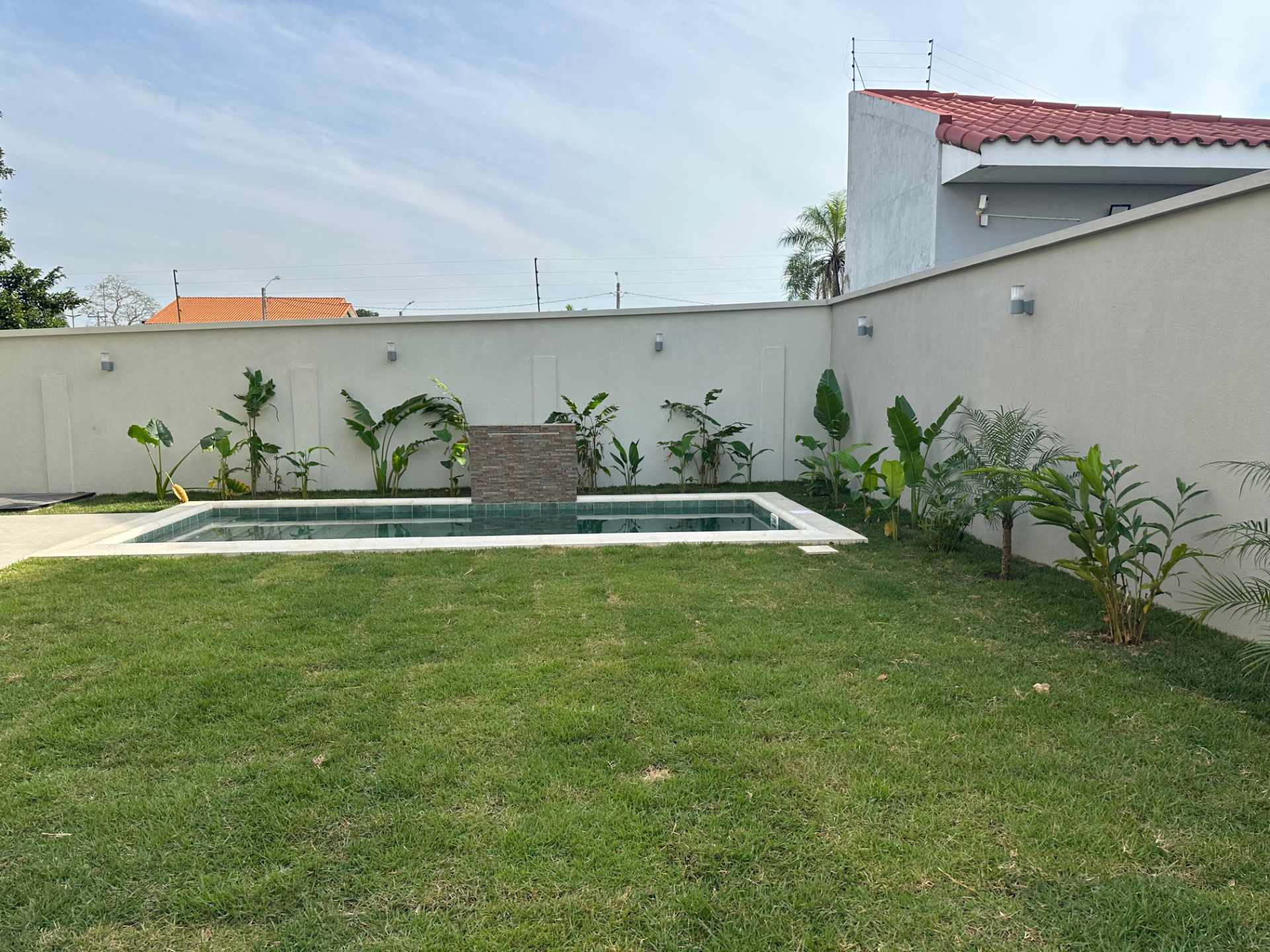 Casa en VentaUrubó - Casa a estrenar en Cond. Santa Cruz La Vieja 4 dormitorios 6 baños 5 parqueos Foto 3