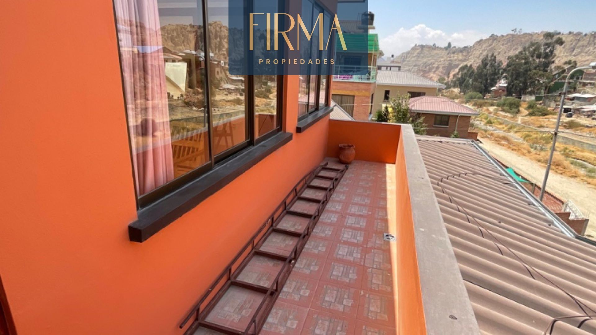 Casa en VentaCOMPRA TU CASA EN IRPAVI 4 dormitorios 4 baños 1 parqueos Foto 7