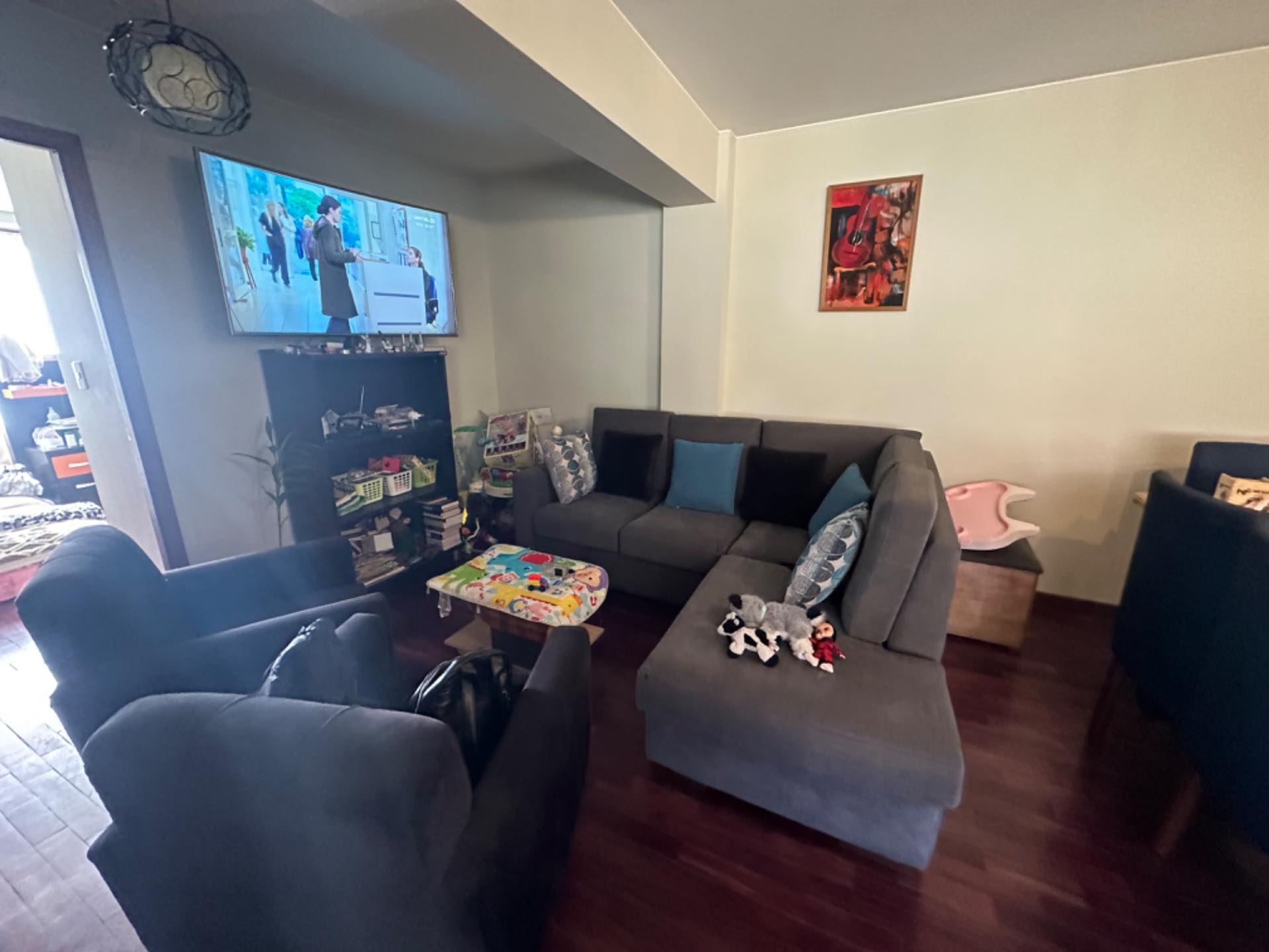 Departamento en VentaDEPARTAMENTO EN VENTA!! Obrajes avenida costanera a una cuadra del cementerio jardín  2 dormitorios 2 baños 1 parqueos Foto 6