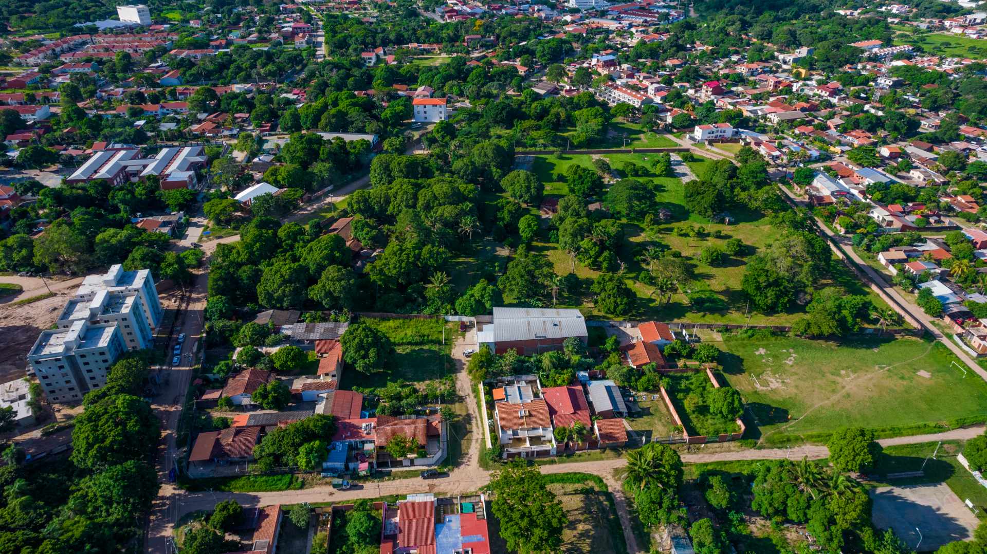 Terreno TERRENO EN VENTA EN ZONA NORTE SOBRE AVENIDA, OPORTUNIDAD DE INVERSIÓN  Foto 4