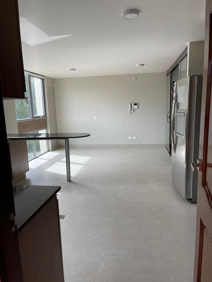 En Alquiler a $us 1,500 Foto 6