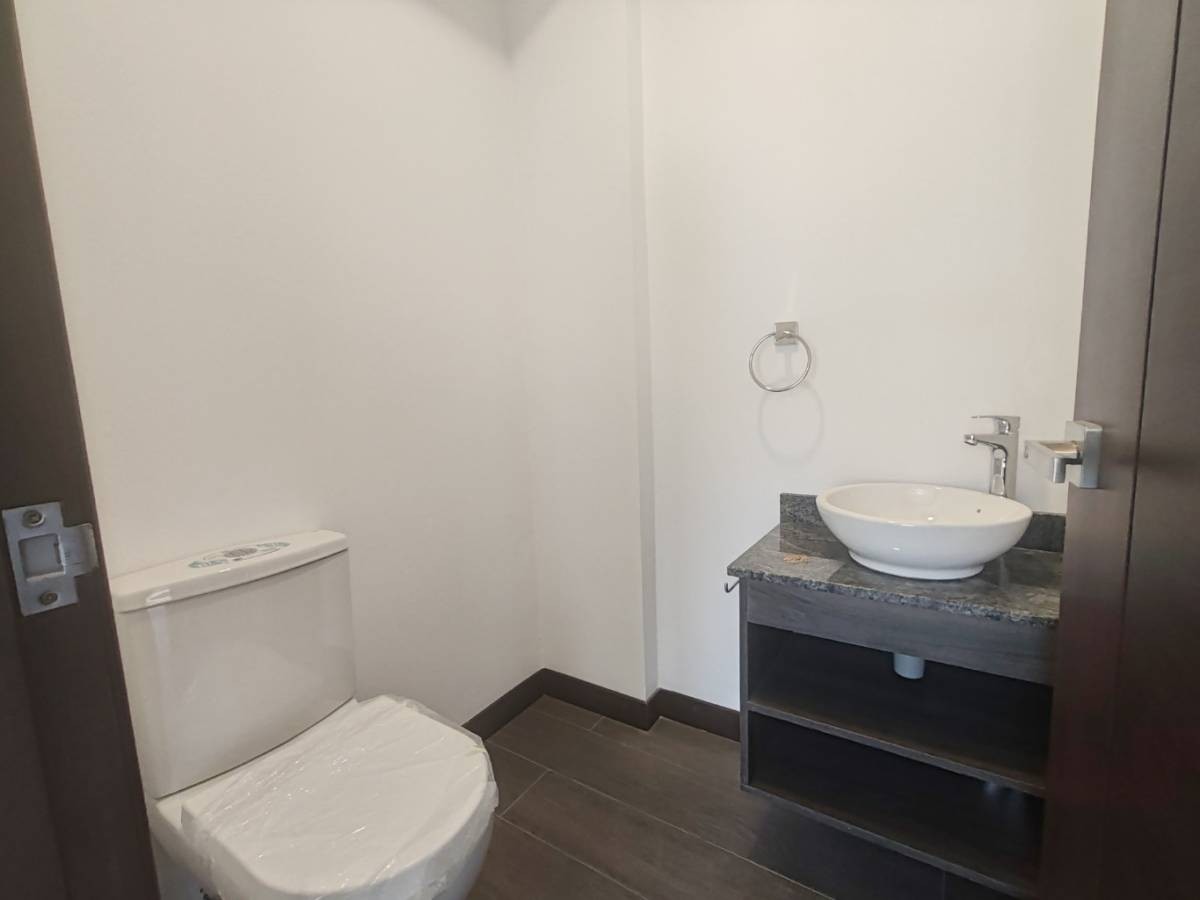 Oficina en AlquilerCALACOTO, CALLE 17 1 dormitorios 1 baños  Foto 4