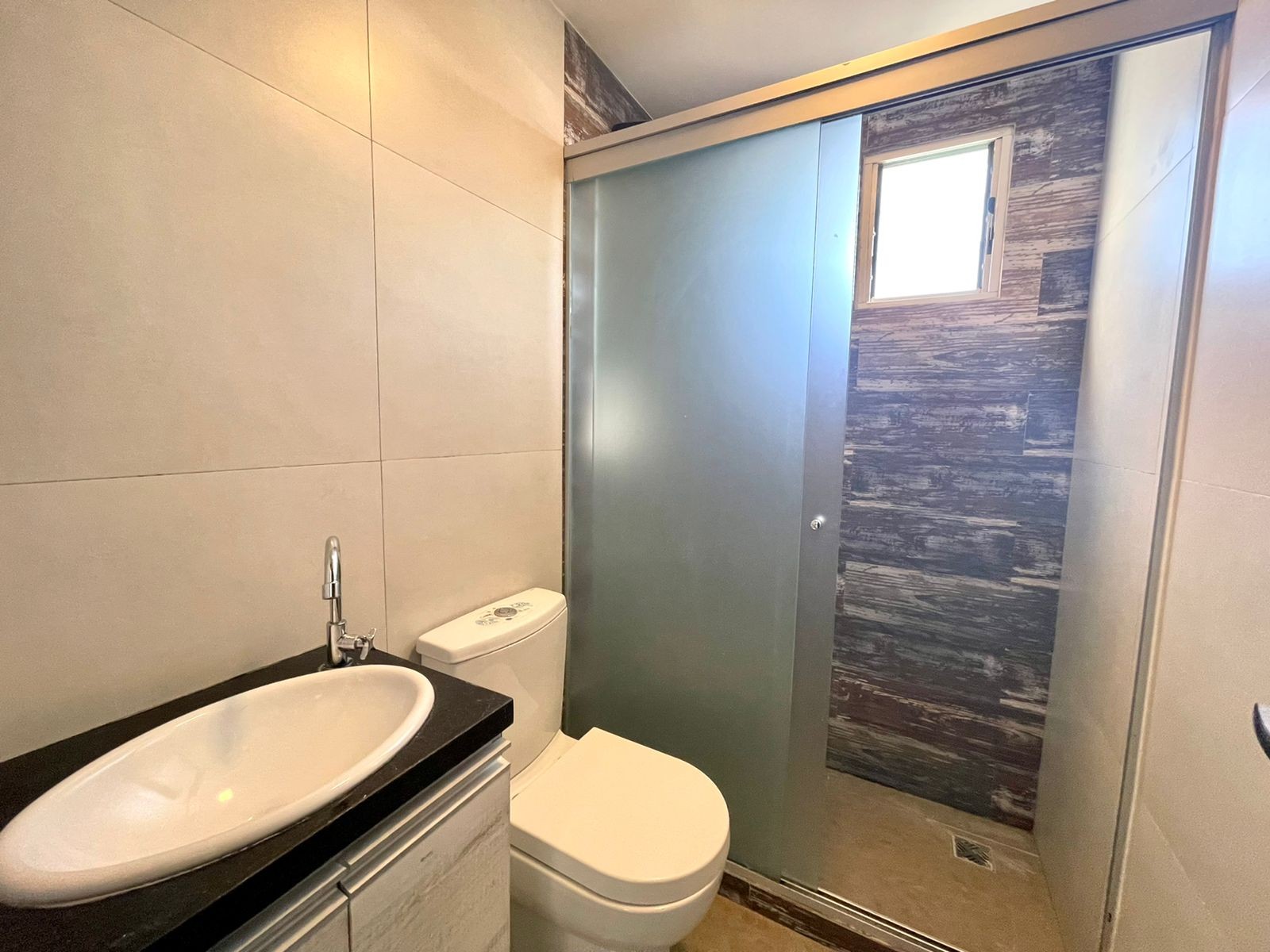 Departamento en Entre 1er y 2do anillo Oeste en Santa Cruz de la Sierra 1 dormitorios 1 baños  Foto 11