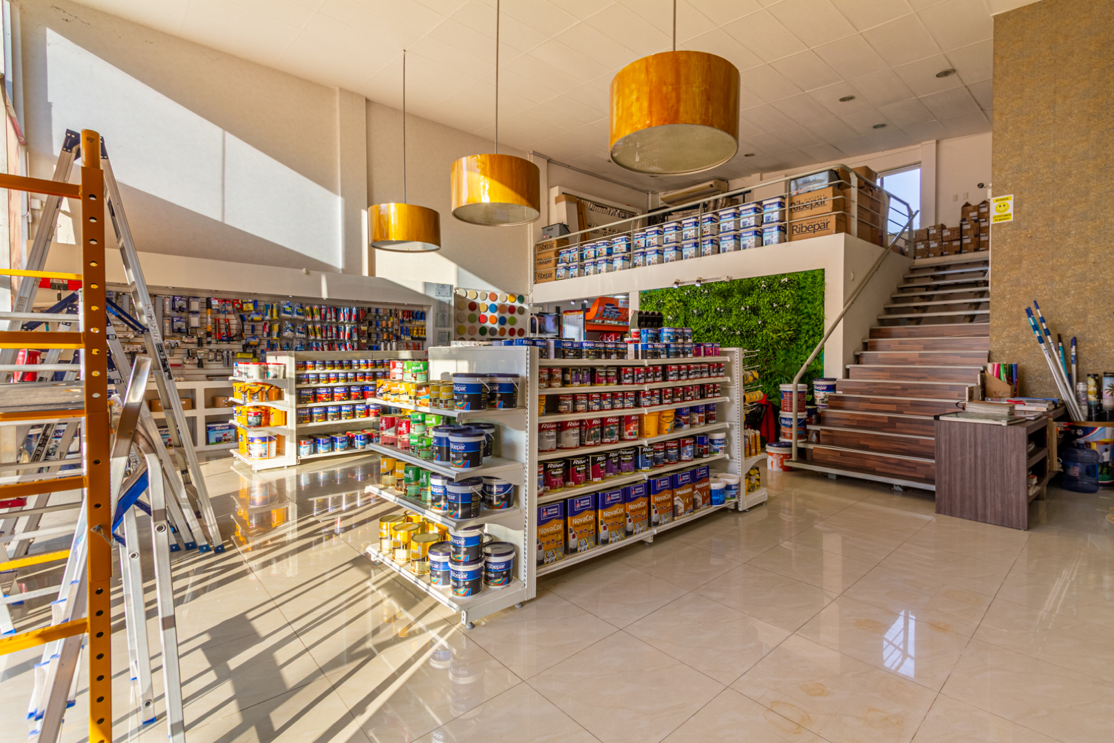 Casa en Entre 4to y 5to anillo Sur en Santa Cruz de la Sierra 5 dormitorios 5 baños 8 parqueos Foto 2