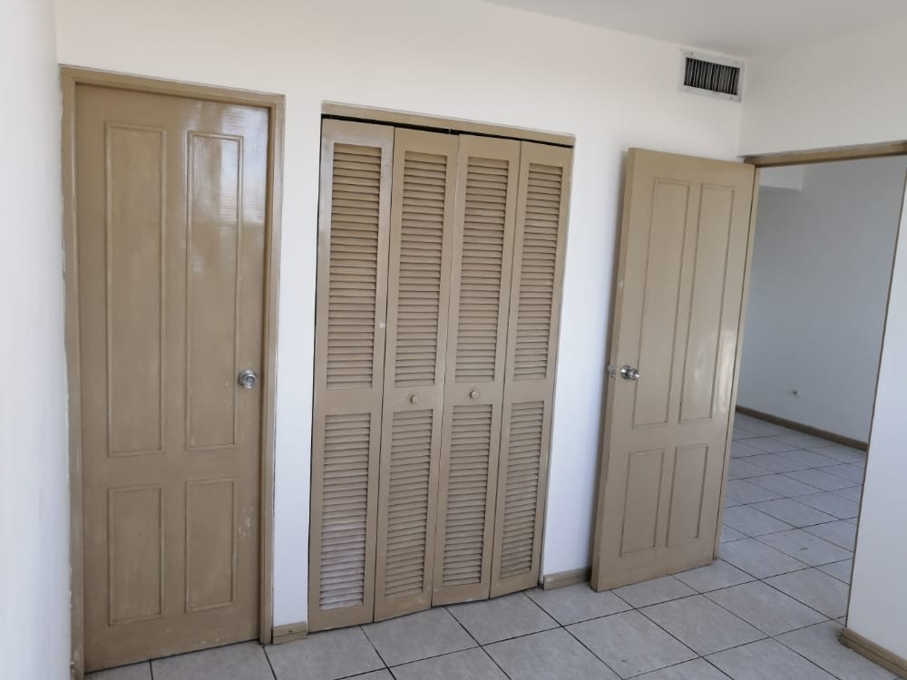 Departamento 📍Av. Suarez Arana entre 1ro y 2do anillo condominio Santa Cruz II Foto 7