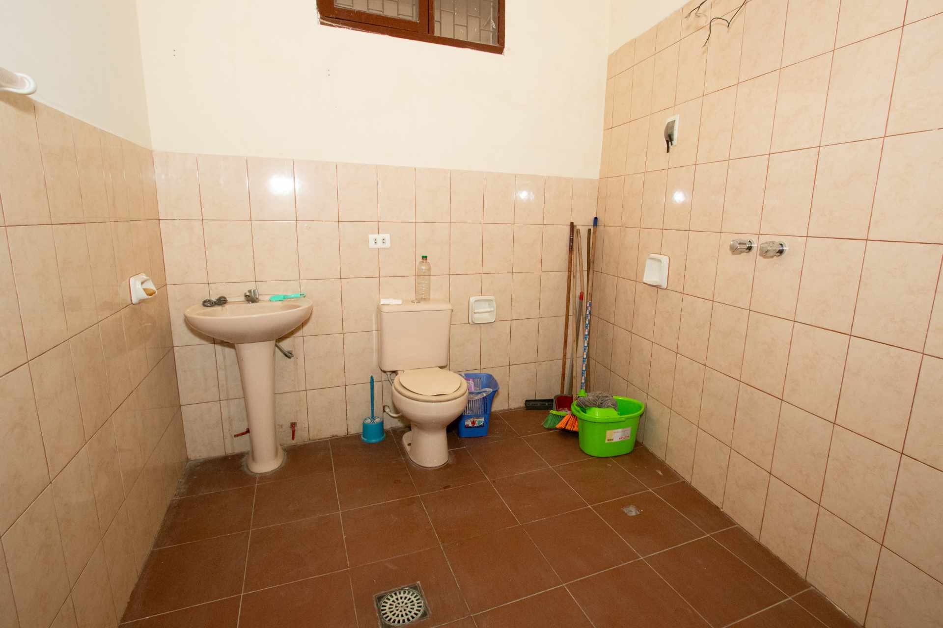 Casa en Colcapirhua en Cochabamba 7 dormitorios 5 baños 3 parqueos Foto 25