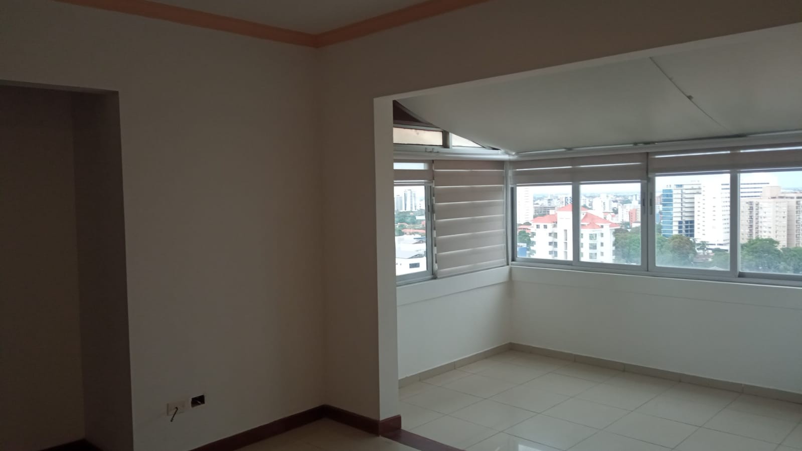 Departamento en Venta Z/ Norte, cerca plaza del Estudiante, HERMOSO PENTHOUSE 3D 200M2 Foto 5