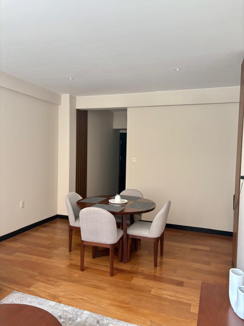 Departamento en VentaDepto Nuevo en Venta
2 Dormitorios en Suite, Obrajes 2 dormitorios 3 baños  Foto 3