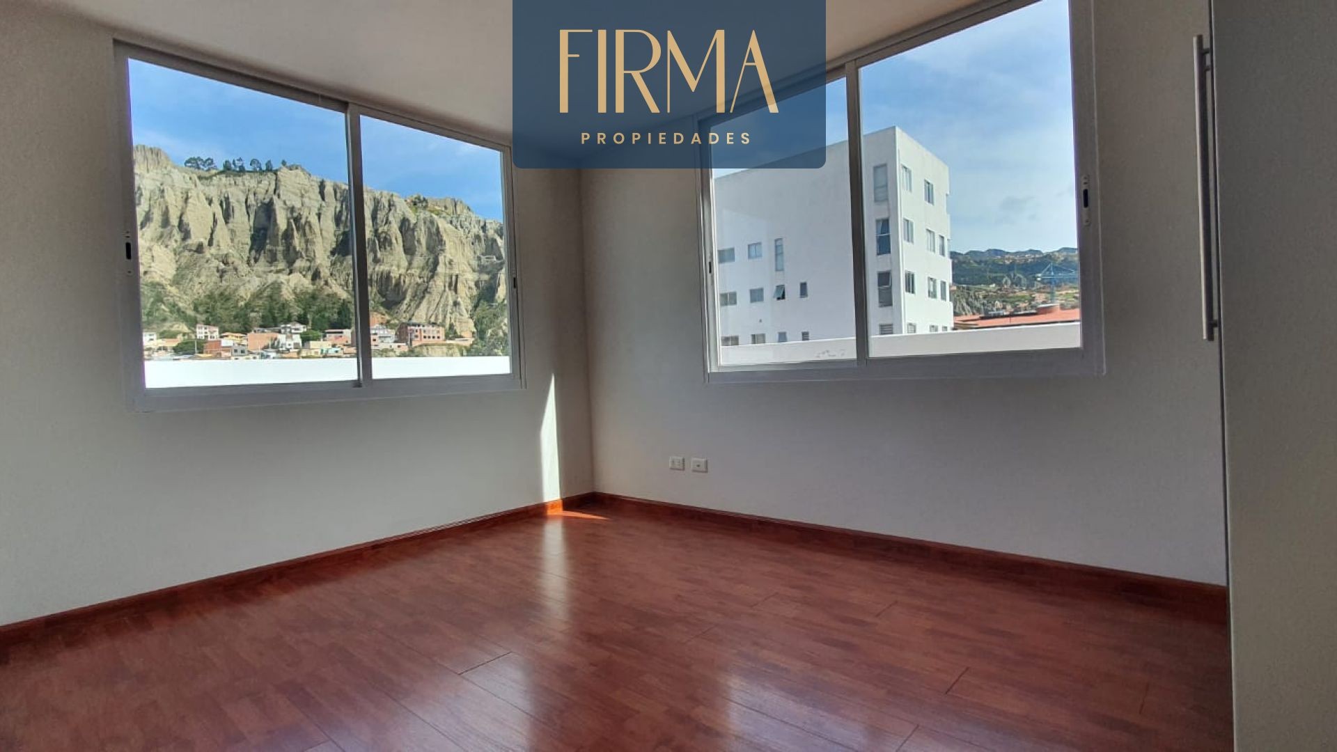 Departamento en Irpavi en La Paz 3 dormitorios 3 baños 2 parqueos Foto 11