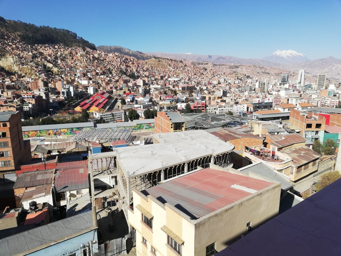 Departamento en AnticréticoDEPARTAMENTO EN ANTICRETICO Av. Quintanilla Zuazo, Calle Eugenio Patiño. Pasaje Pacheco ( DAN 006), 3 dormitorios 2 baños  Foto 18