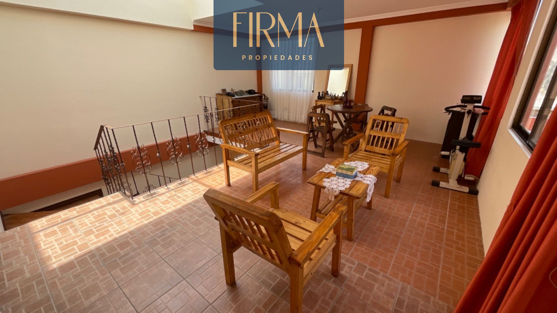 Casa en Irpavi en La Paz 4 dormitorios 4 baños 1 parqueos Foto 10