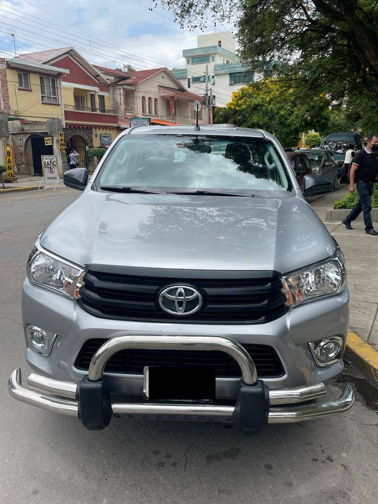 Terreno en Venta$us.32.800.-  CAMIONETA TOYOTA HILUX SACADA DE TOYOSA COCHABAMBA    Foto 3