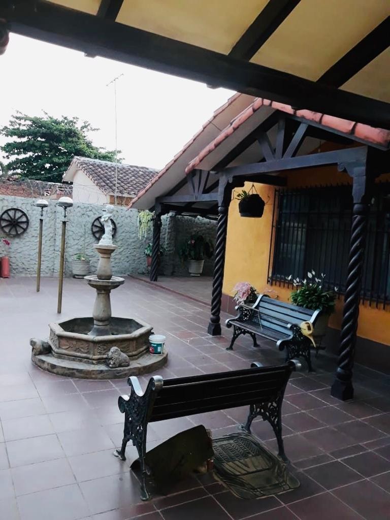 Casa Urb. Paraíso zona Santos Dumont  Foto 5