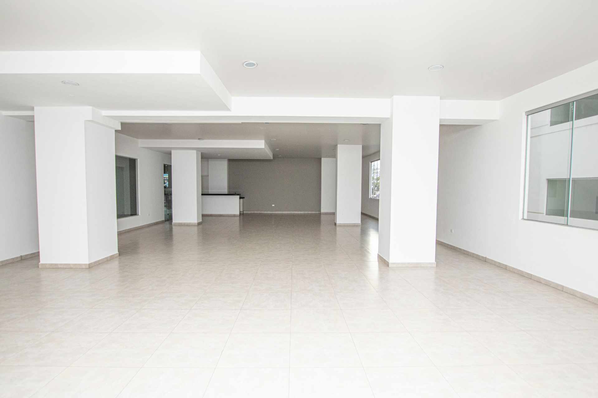 Departamento en AnticréticoCalle Buenos Aires y Av. Villarroel, Edif. Torre Ventura 3 dormitorios 3 baños 1 parqueos Foto 24