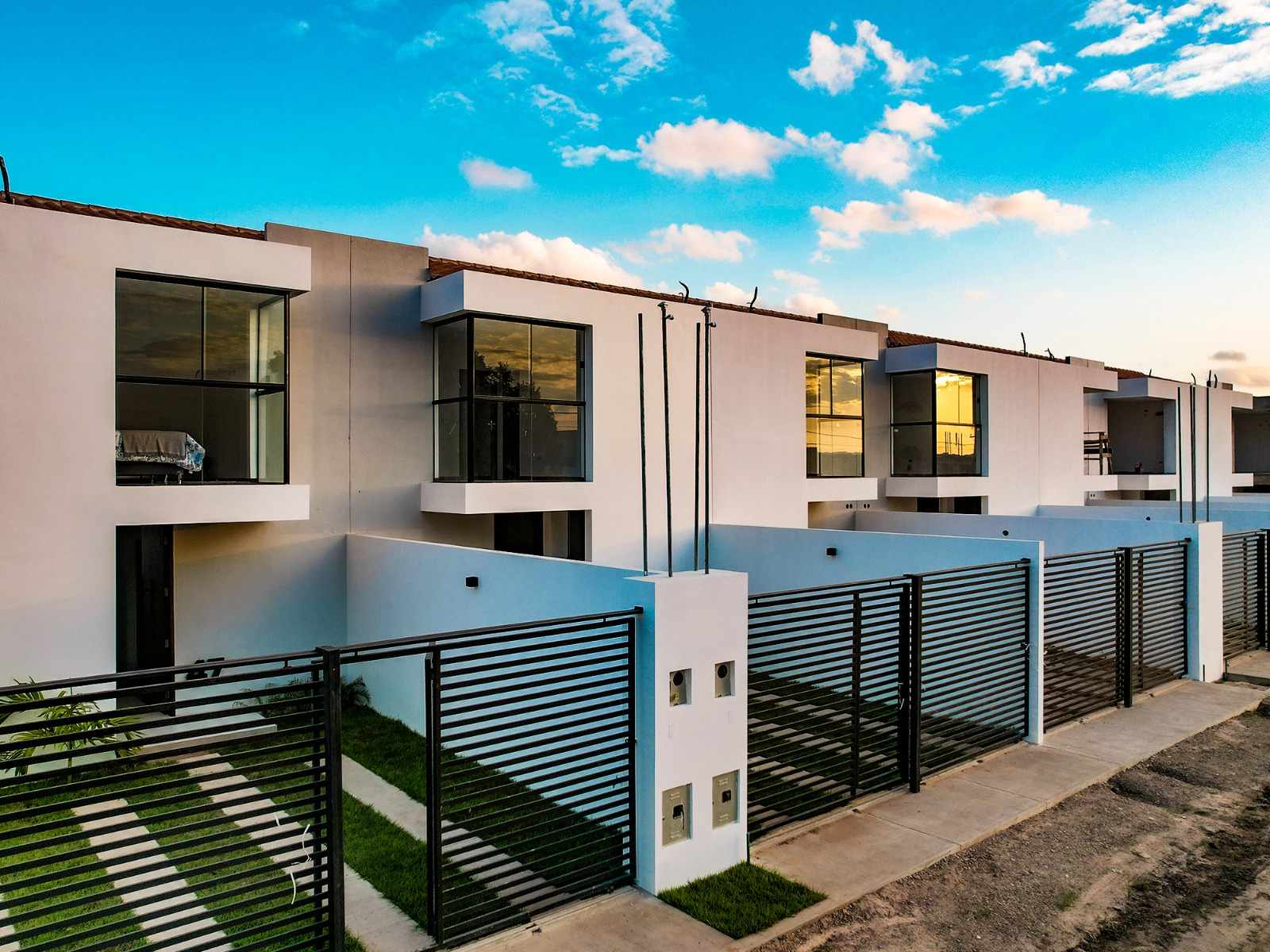 Casa Casa a Estrenar en Alquiler - Vallecito Foto 1