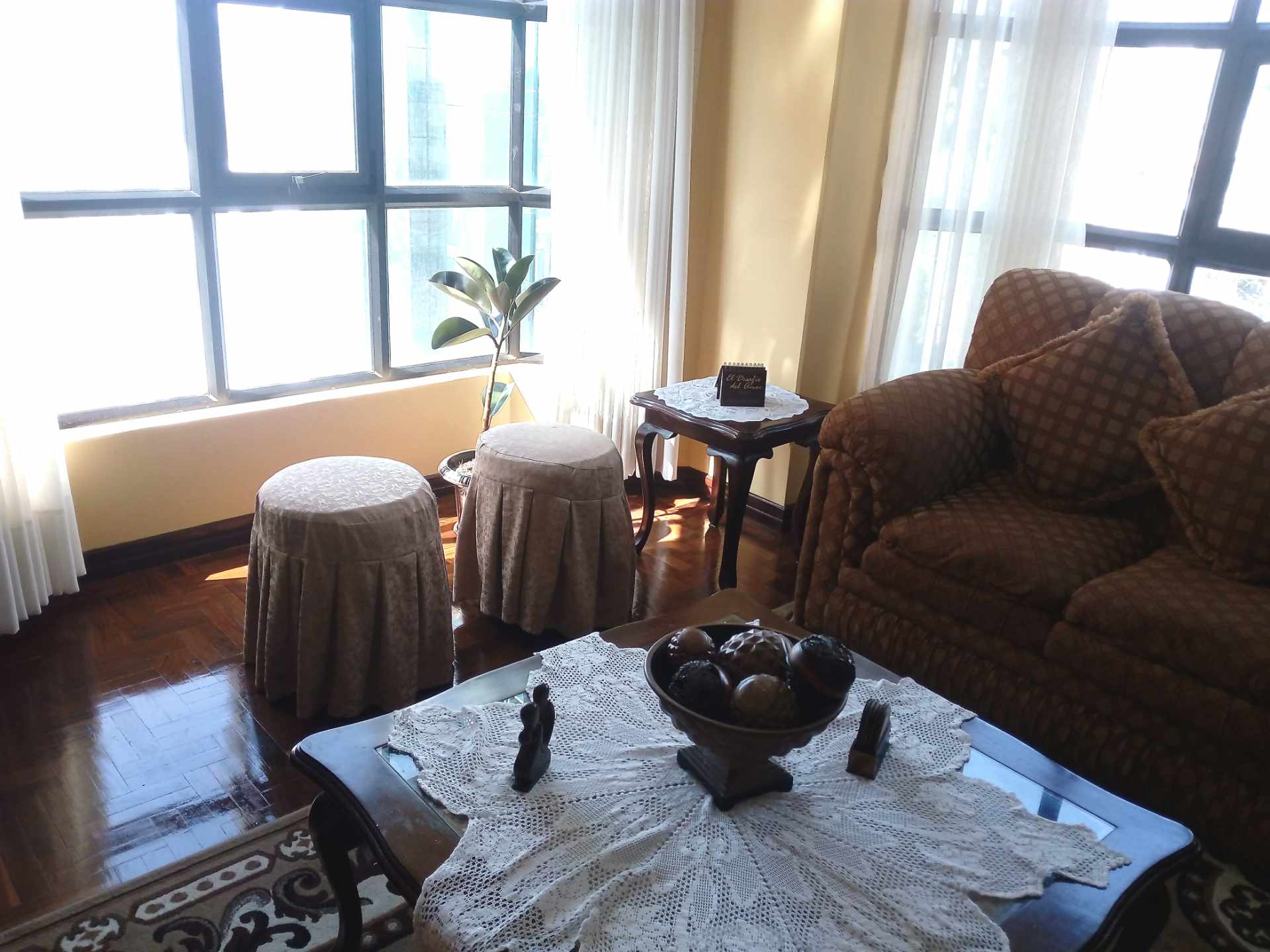 Departamento en VentaZona San Jorge, calle Campos entre 6 de agosto y 20 de octubre 4 dormitorios 4 baños  Foto 5