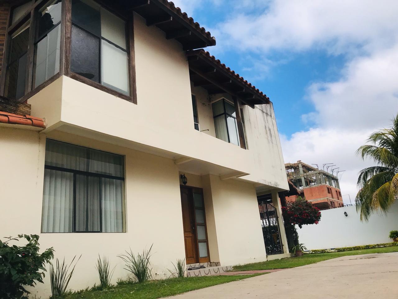 Casa en Equipetrol en Santa Cruz de la Sierra 3 dormitorios   Foto 9