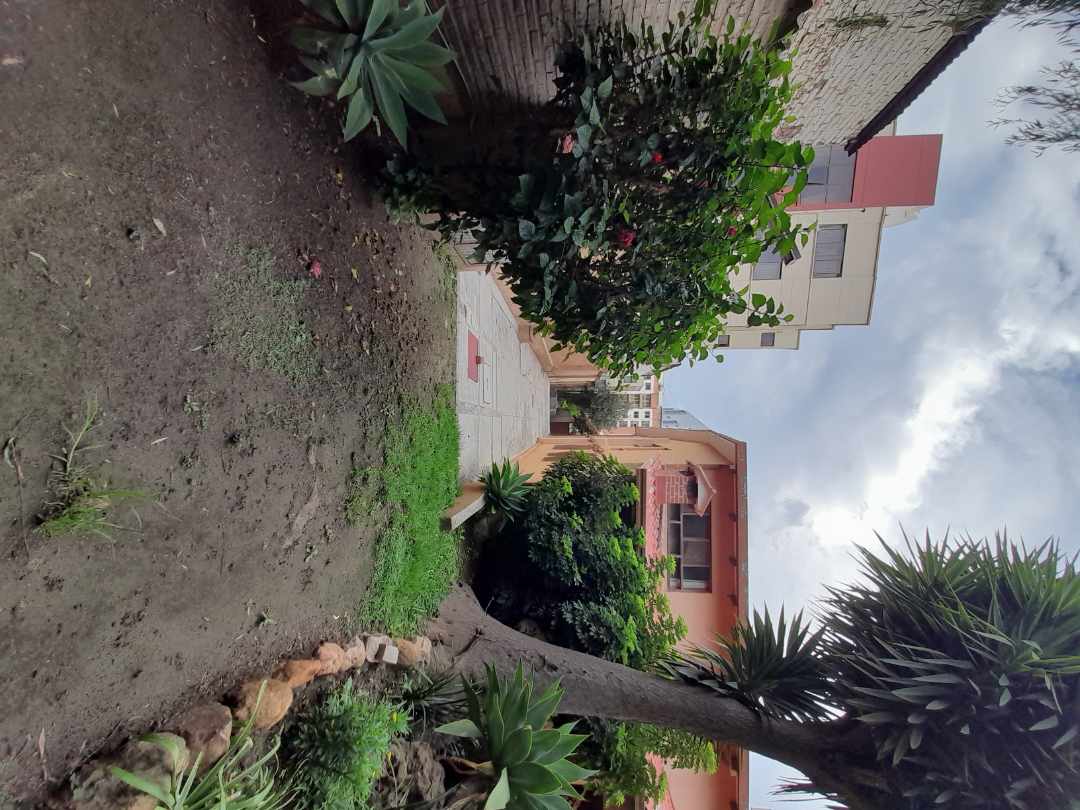 Casa en Cala Cala en Cochabamba 4 dormitorios 6 baños 6 parqueos Foto 34