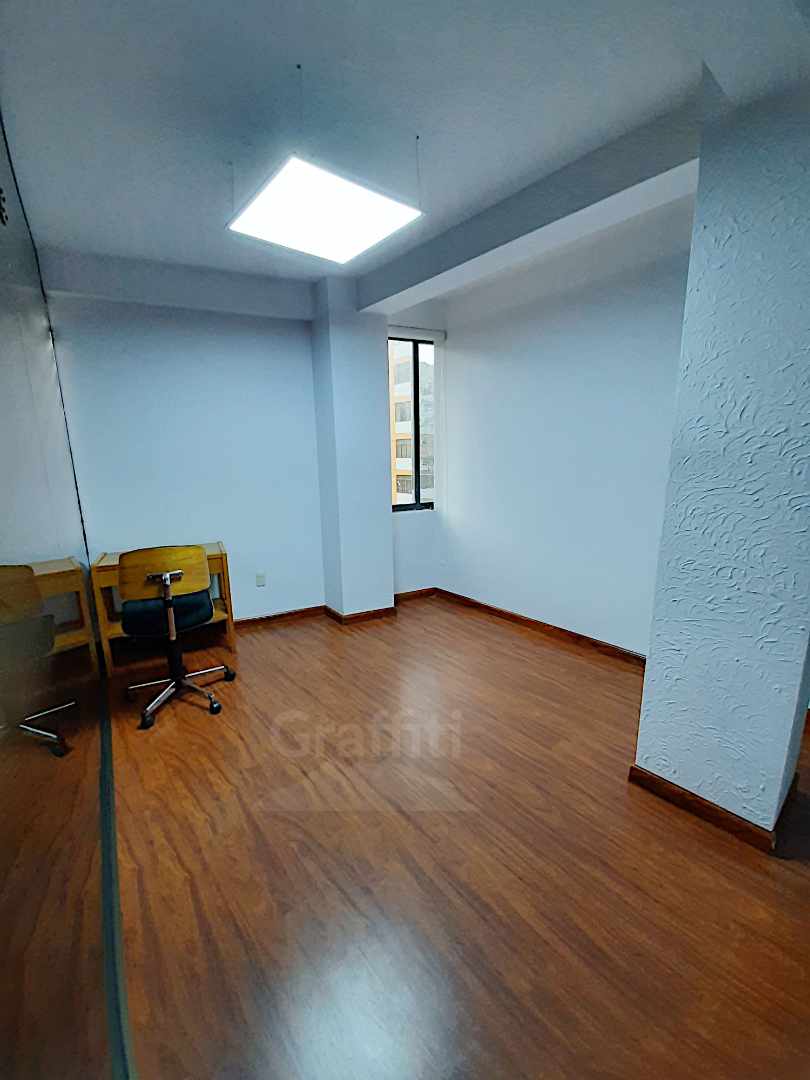 Oficina ﻿Oficina/Consultorio en VENTA en Sopocachi - Av. Ecuador y Calle Aspiazu Foto 6