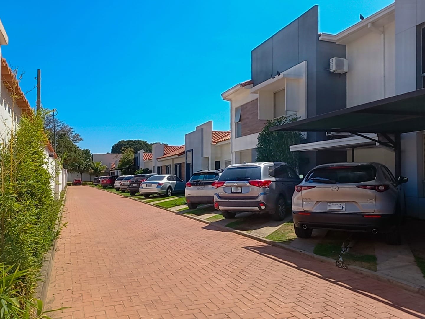 Casa en Entre 6to y 7mo anillo Oeste en Santa Cruz de la Sierra 3 dormitorios 2 baños 2 parqueos Foto 20