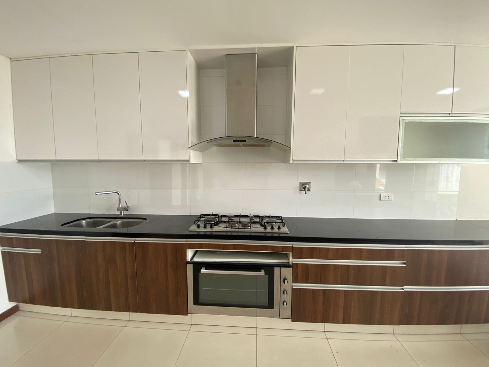 Casa en AlquilerCASA EN ALQUILER CONDOMINIO COSTA DORADA 4to ANILLO Y RADIAL 27 Foto 14