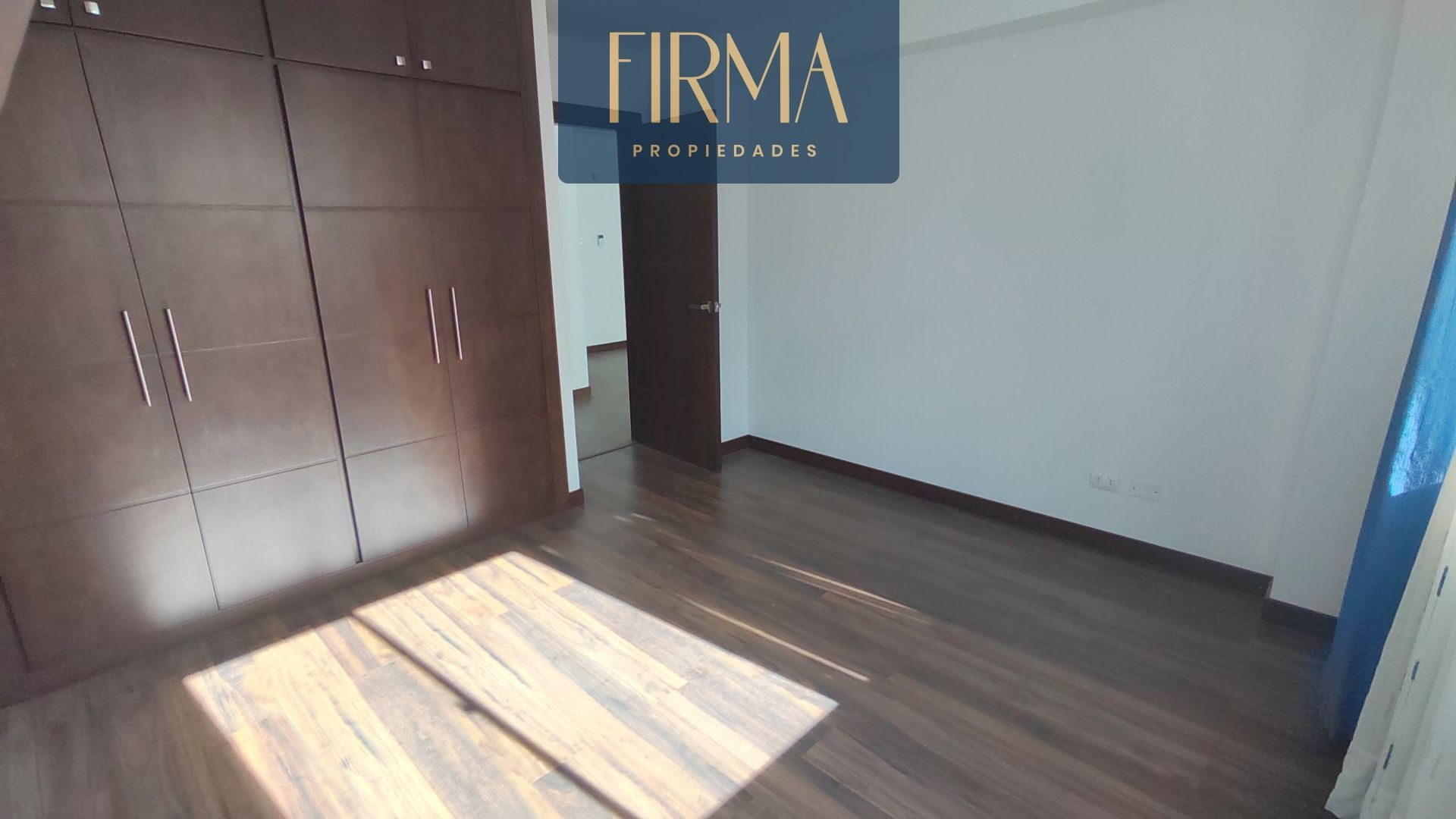 Departamento en Calacoto en La Paz 2 dormitorios 3 baños 1 parqueos Foto 6