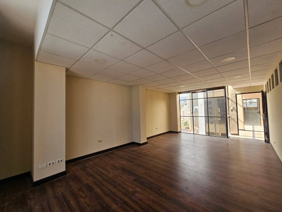 Edificio en San Miguel en La Paz 36 dormitorios 21 baños 7 parqueos Foto 7