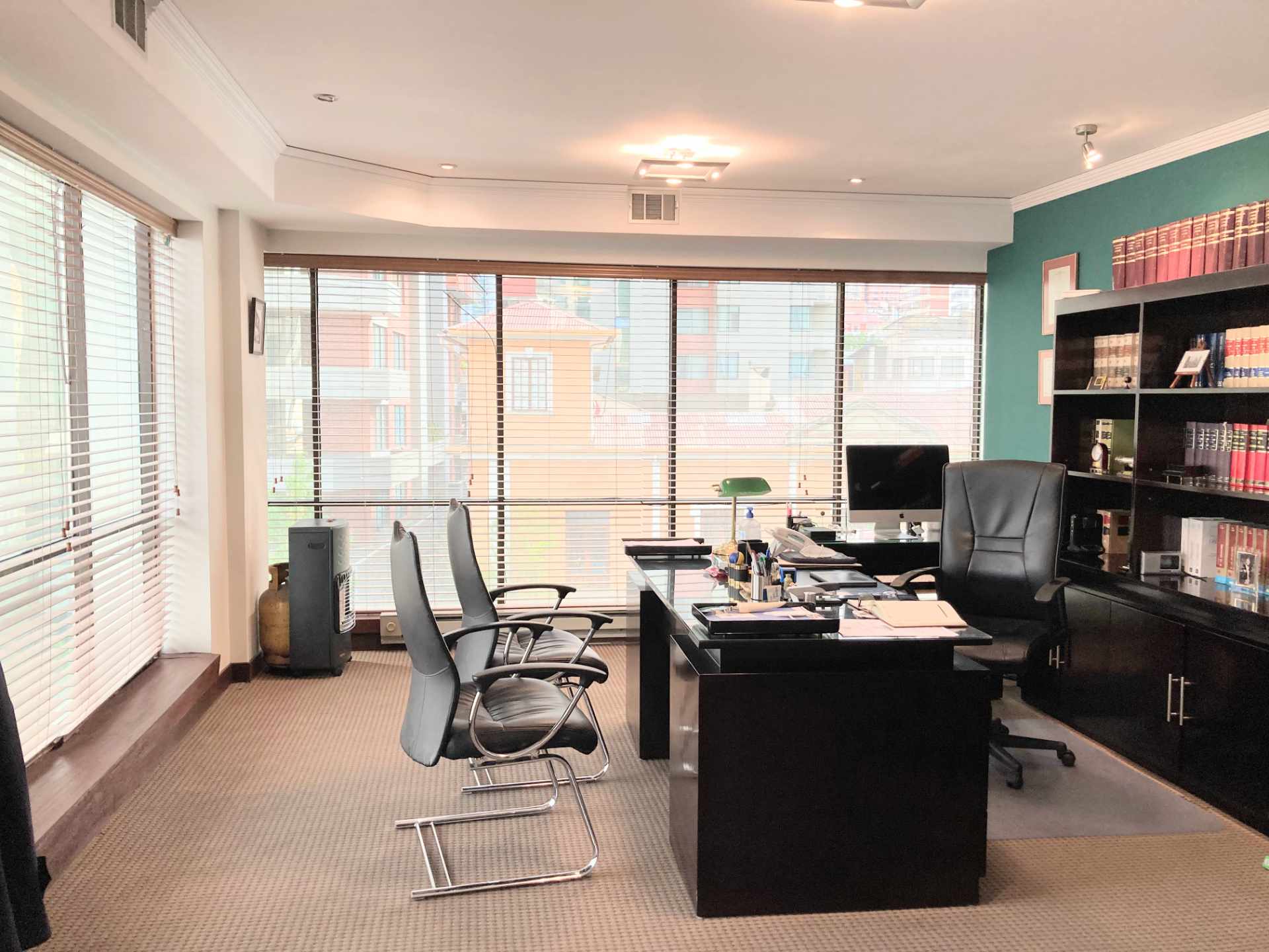 Oficina Avenida 6 de Agosto Foto 1