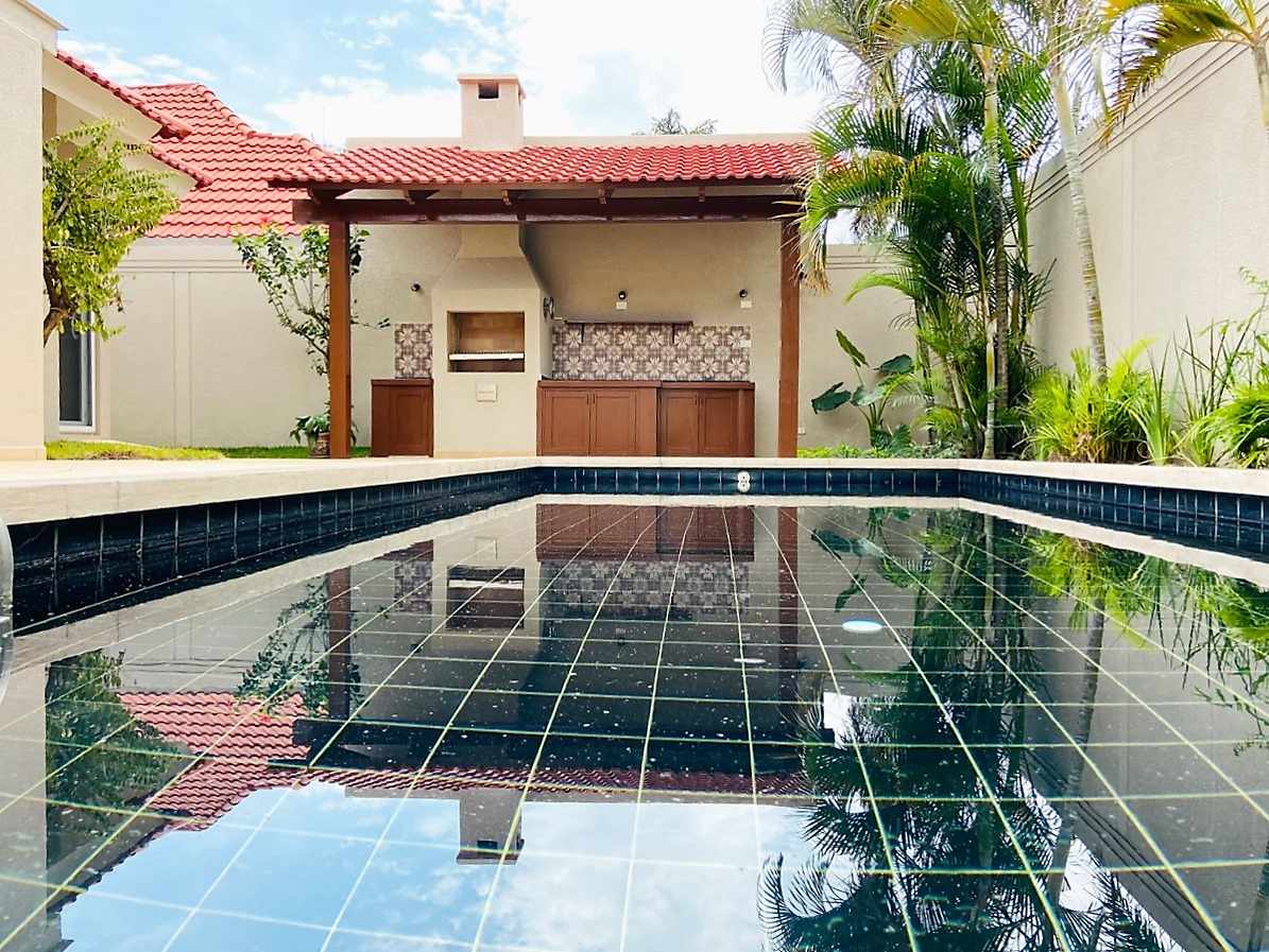 Casa en Entre 4to y 5to anillo Oeste en Santa Cruz de la Sierra 3 dormitorios 3 baños 2 parqueos Foto 14