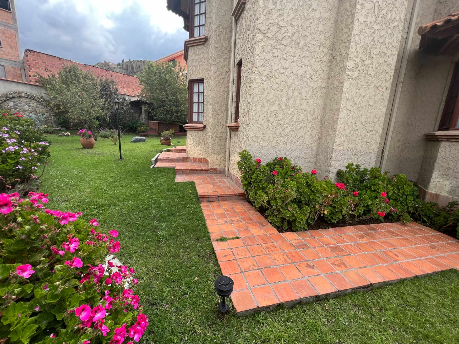 Casa Lujosa residencia estilo mediterráneo clásico con acabados de primera. Foto 7