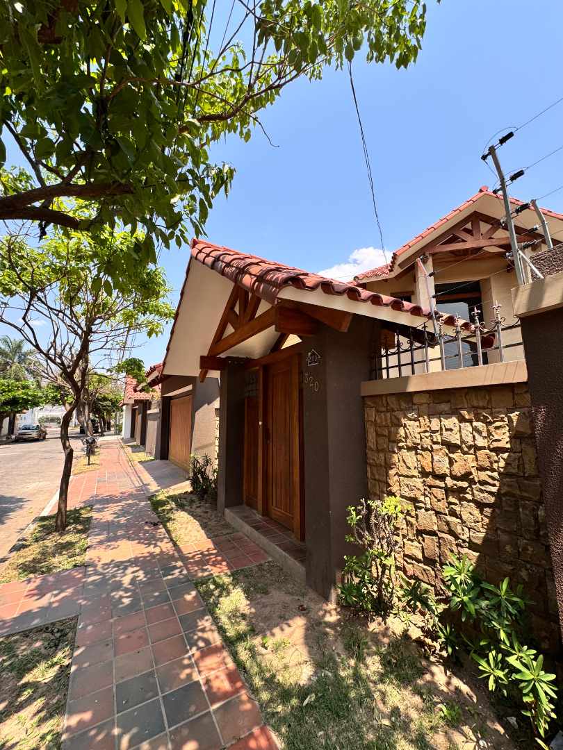 En Alquiler a $us 1,500 Foto 7